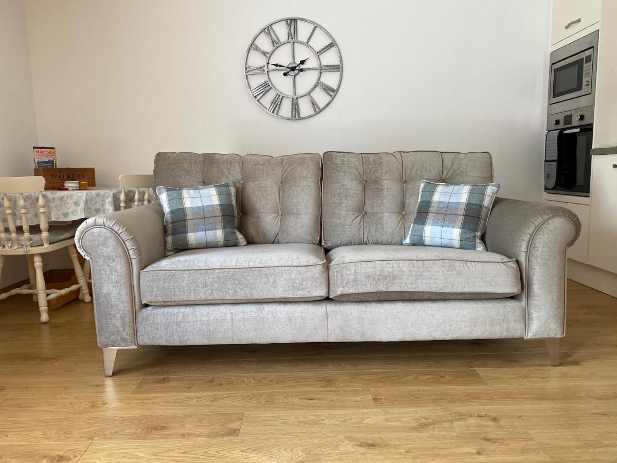 The Den Villa Stuartfield Bagian luar foto